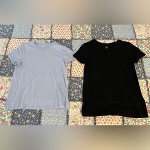 Gap Women’s Tee Shirts, Size S